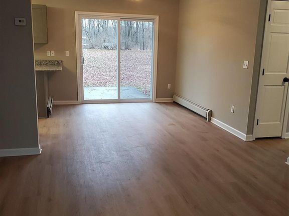 2nd image of 71 S Searsville Rd