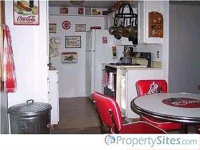 5th image of 10530 N Bingham Ave