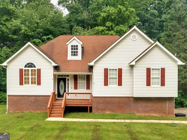 185 White Oak Ct, Carrollton, GA 30116