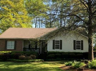 1090 Hunter Trl, Bogart, GA 30622