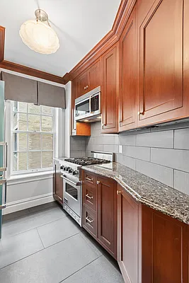 Kitchen, photo 2