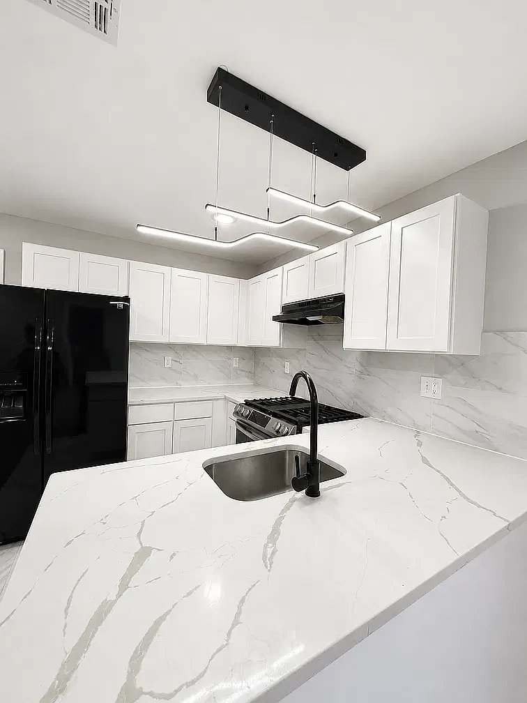 3 bed, 1200 sqft, $2,150 — Photo 1