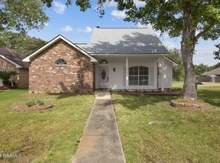 307 Rue Canard, Youngsville, LA 70592