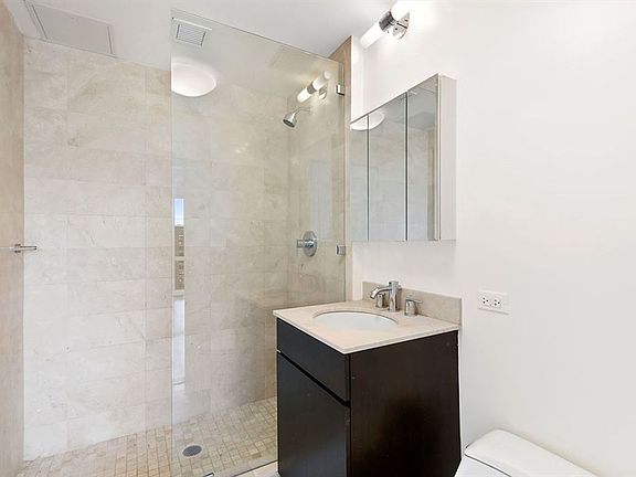 3rd image of 181 E 119th St APT 6D