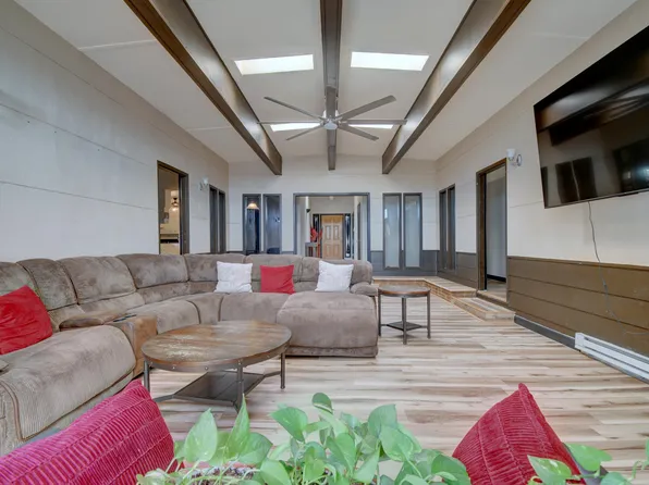 9730 Golf Course Rd NW, Albuquerque, NM 87114