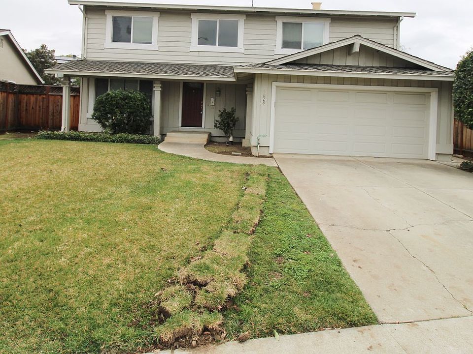 1st image of 5028 Moonstone Ct