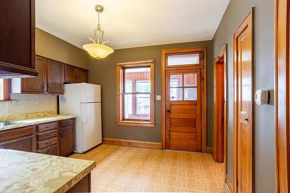 Building Photo - 3108 N Mason Ave #1