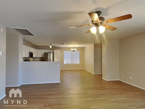 5th image of 43722 W Bedford Dr