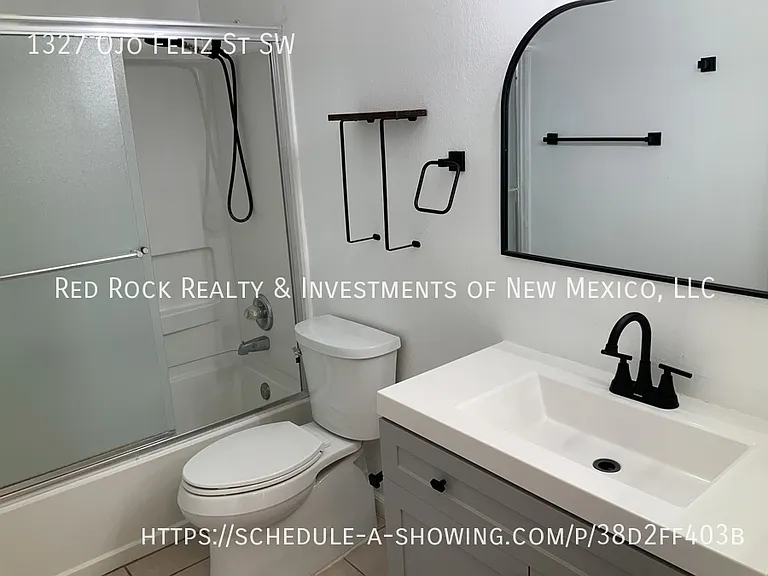 1327 Ojo Feliz St SW — Photo 10