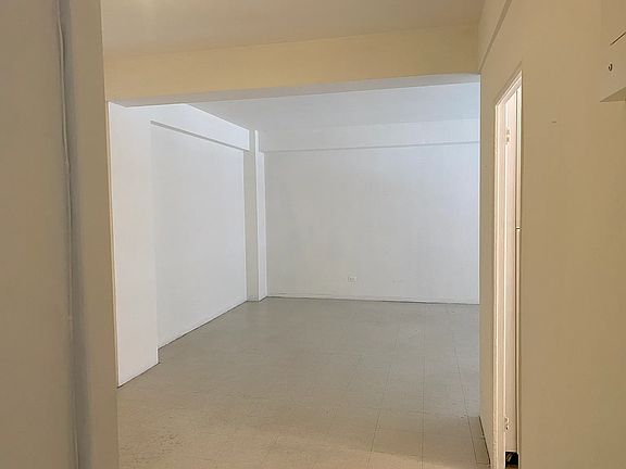3rd image of 6910 108th St APT 2G