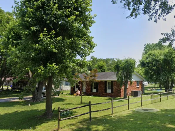 503 Colonial Dr, Franklin, KY 42134