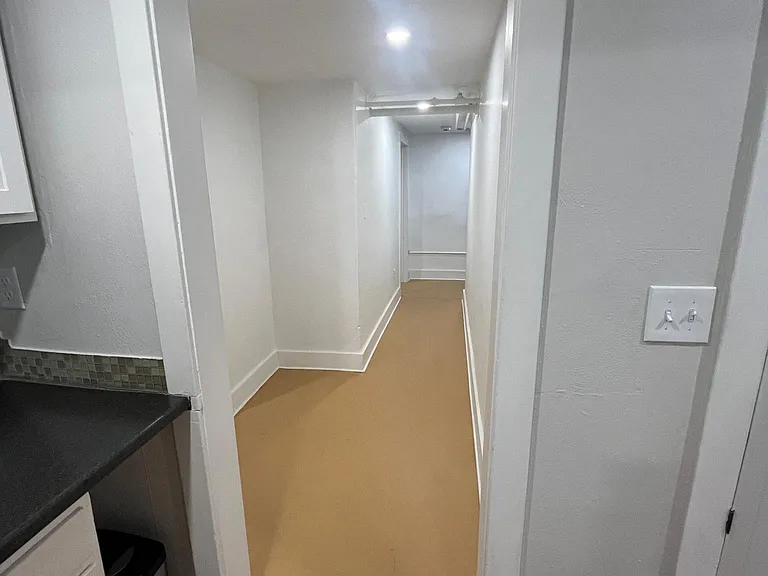 1812 W Pacific Ave #5 — Photo 8