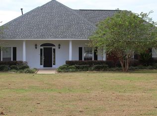 218 Plantation Point Blvd, Natchitoches, LA 71457