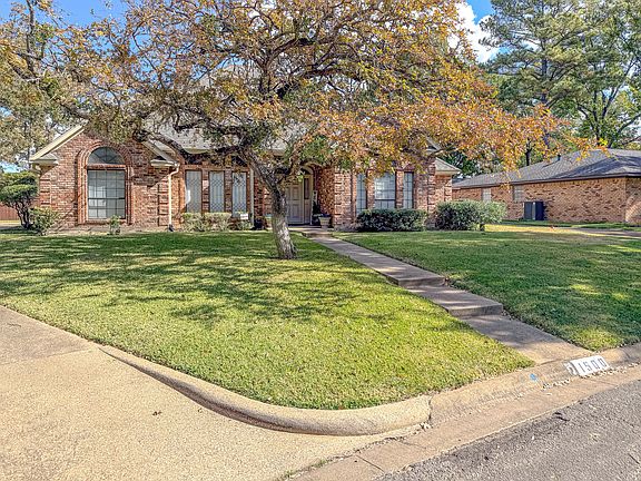 3rd image of 1500 Bowie Cir