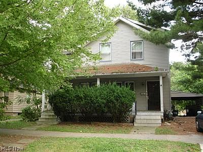 1st image of 226-228 W 6th St