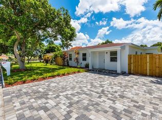 620 E 8th Ln, Hialeah, FL 33010