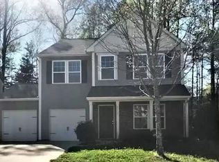 8517 Lustre Rd, Charlotte, NC 28215