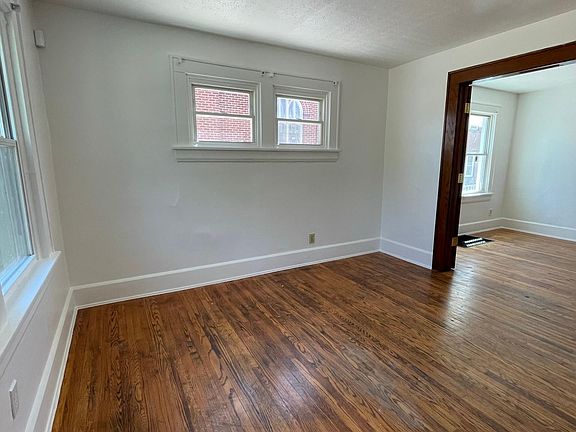 5th image of 31 McNaughton St #1