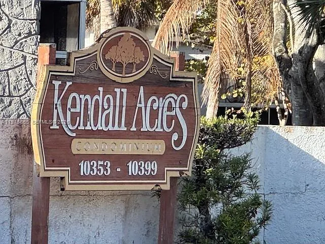 Heftler Kendall Acres — Photo 1