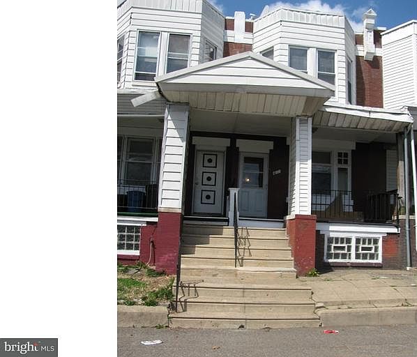1st image of 411 W Roosevelt Blvd