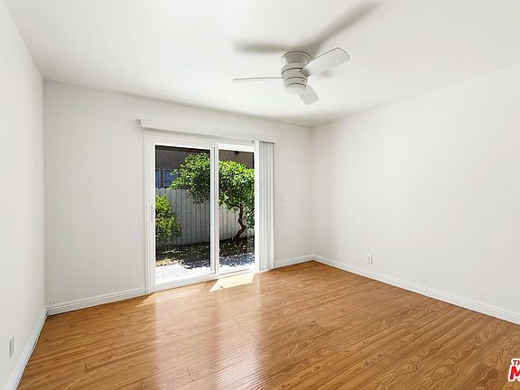 5th image of 1466 S Wooster St APT 4