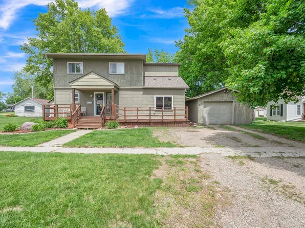 610 22nd St, Spirit Lake, IA 51360