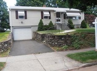 42 Dennis Cir, Hamden, CT 06514