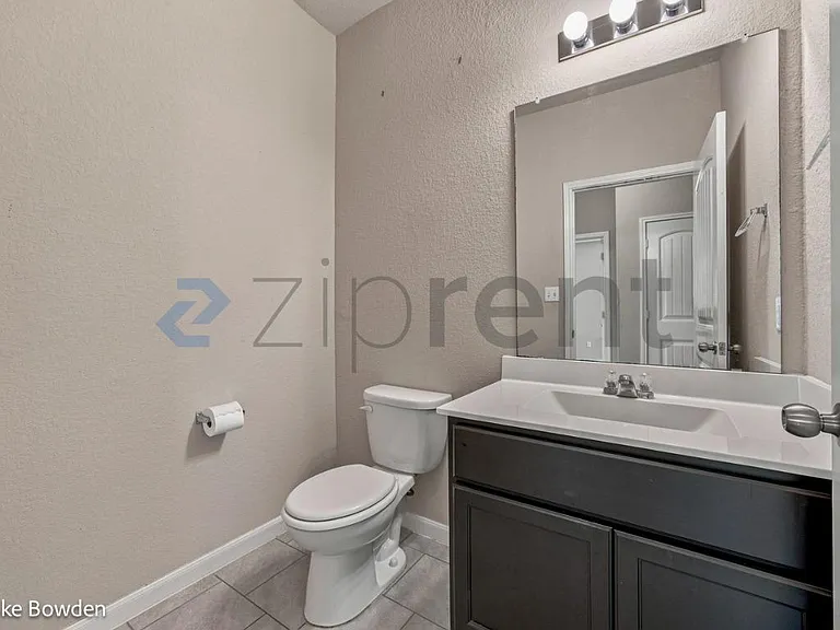2122 Flintshire Dr #1 — Photo 6