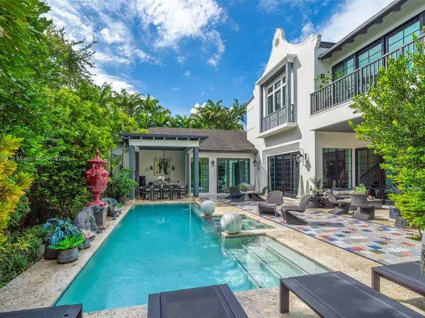 590 NE 59th St, Miami, FL 33137