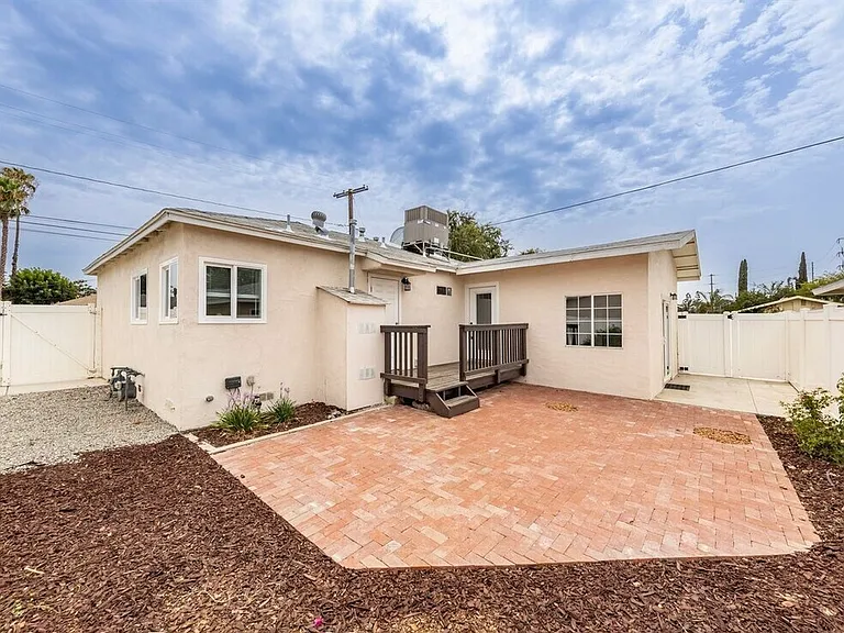 25770 Miramonte St — Photo 12