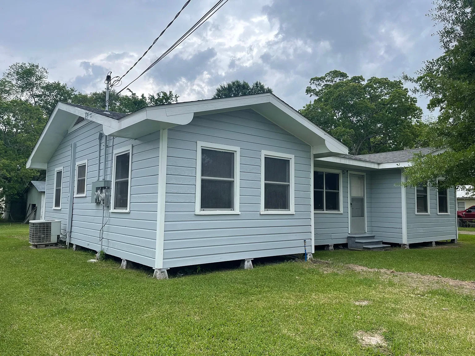 4 bed, 2100 sqft, $1,800 — Photo 3