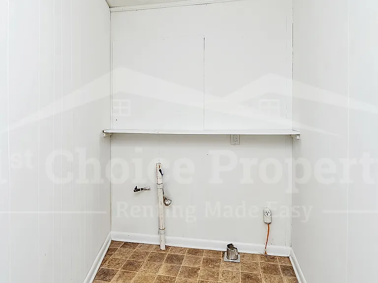 236 Clifton St — Photo 22
