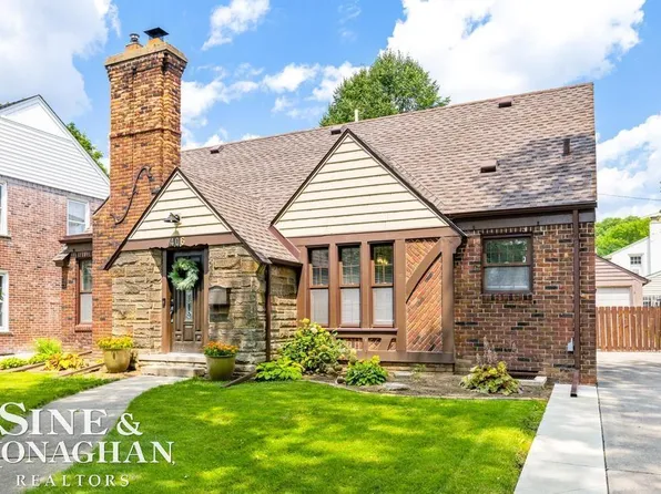 406 Lothrop Rd, Grosse Pointe Farms, MI 48236