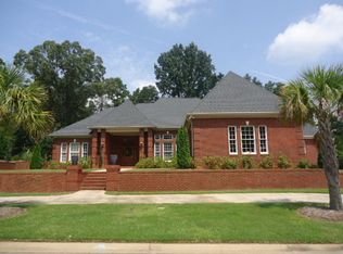 2 Woodland Hills Ln, Fountain Inn, SC 29644