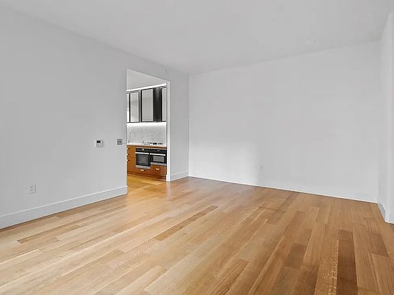 4th image of 110 Charlton St #12E