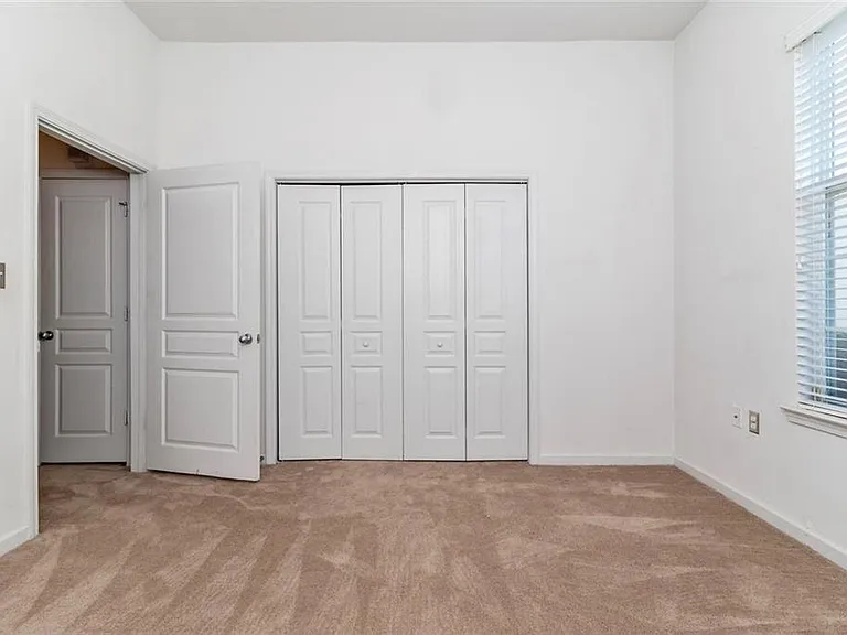 1400 Granby St #109 — Photo 7