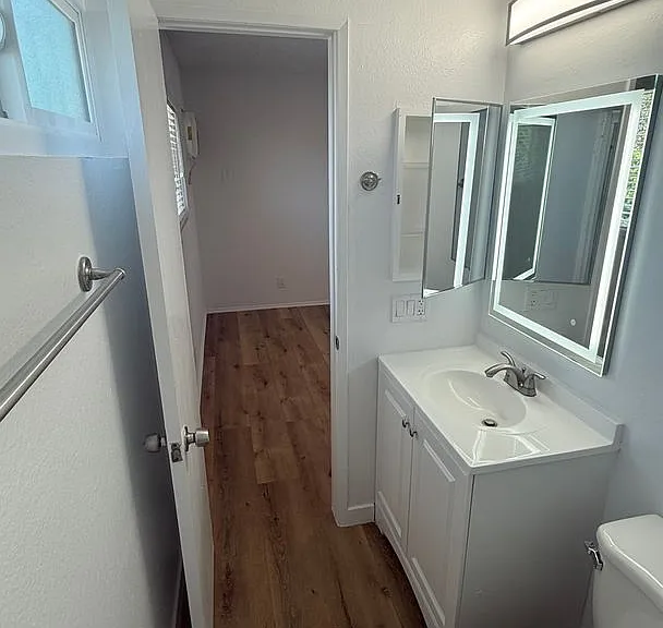 20317 Saticoy St — Photo 23