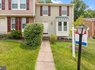 1497 Autumn Ridge Cir, Reston, VA 20194