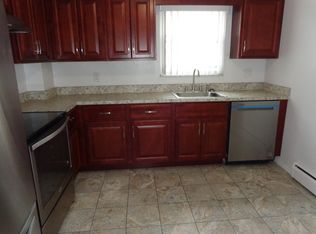 309 N 5th St #4, Youngwood, PA 15697