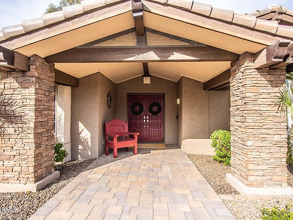 3rd image of 206 W GREENTREE Drive
