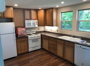 1132 E Washington St #1, Iowa City, IA 52245