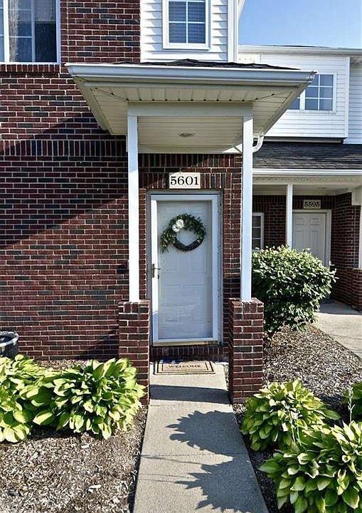 1st image of 5601 Twin Oaks Dr