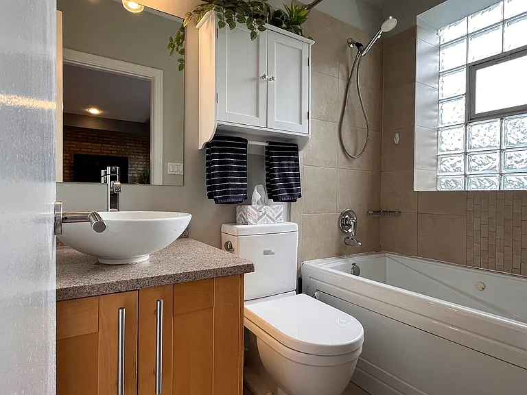 3754 N Bernard St #3B — Photo 10