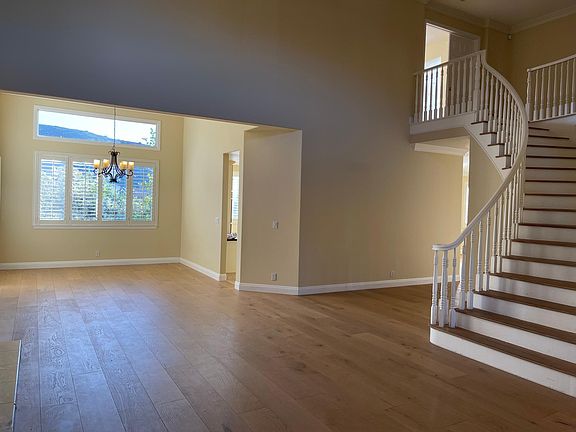2nd image of 3334 Crossland St