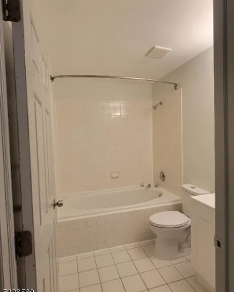 1076 Oakcroft Ln — Photo 3