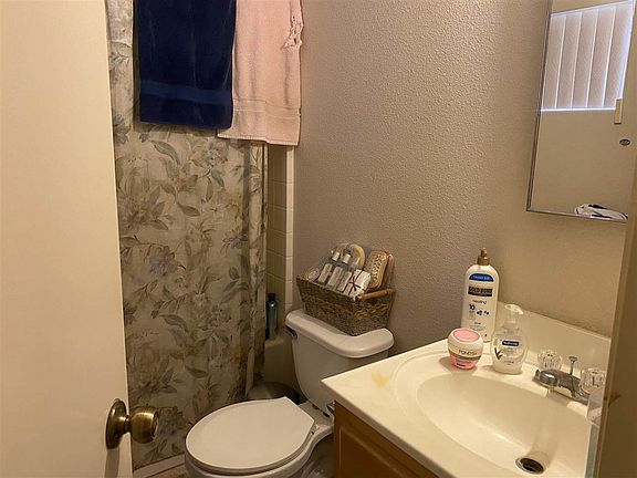 4th image of 1614 N 9th Ave
