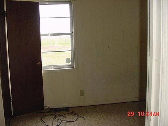 5th image of 102 Marti St