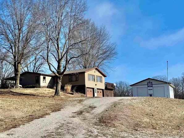 12684 Flint Bottom Rd, Burlington, IA 52601