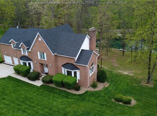738 Pinecrest Dr, Huntington, WV 25705