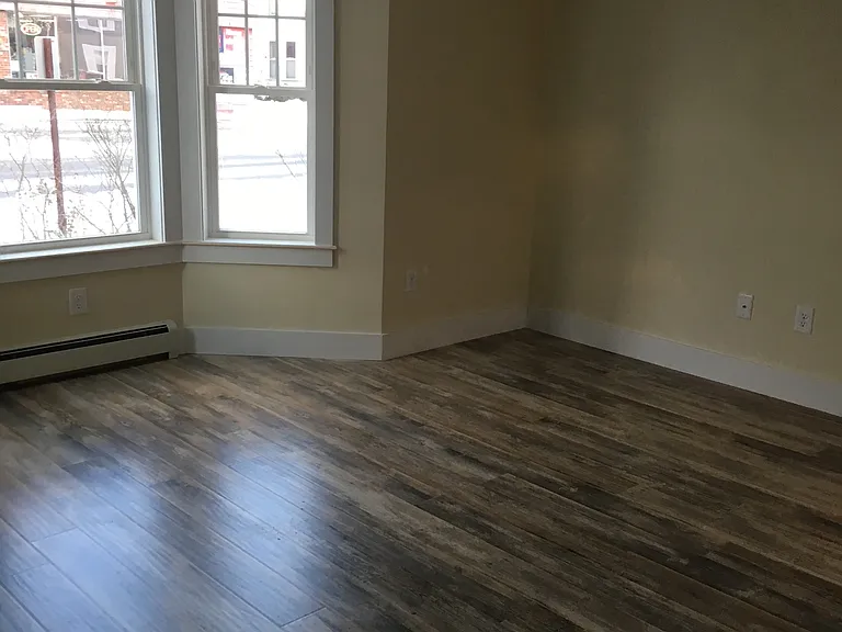 202 Front St #B — Photo 7